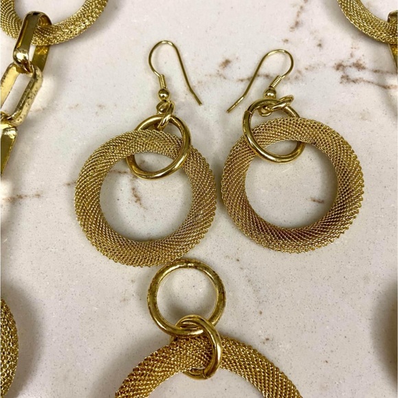 Elegant ITALY 18k Gold Plated Jewelry Necklace, Bracelet & Earrings Set Vintage - Picture 4 of 8